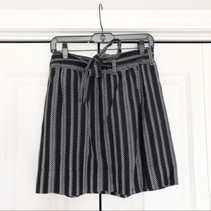 Like New LOFT Skirt